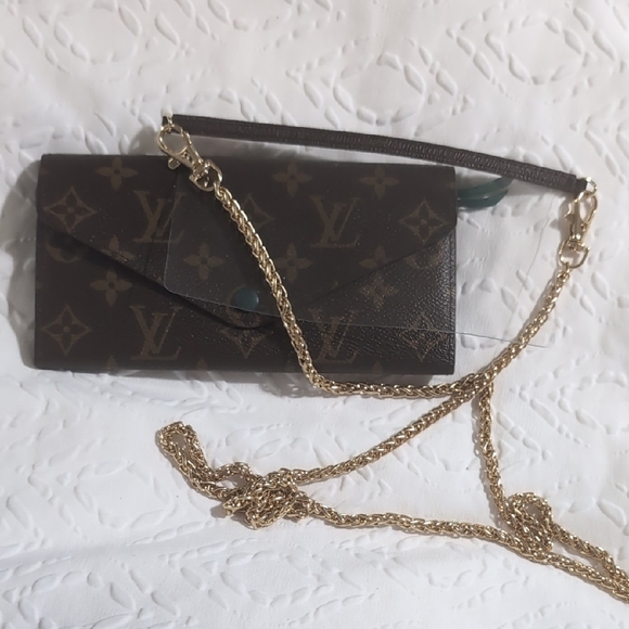 Louis Vuitton Brown Monogram Wallet - Picture 5 of 5